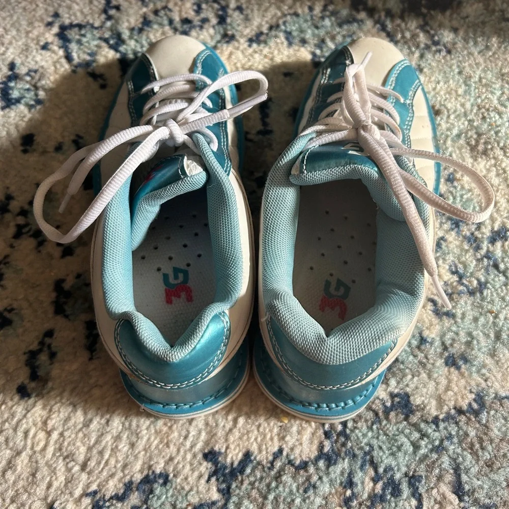 Womens’ 3G bowling shoes sz. 6 - Picture 3 of 5